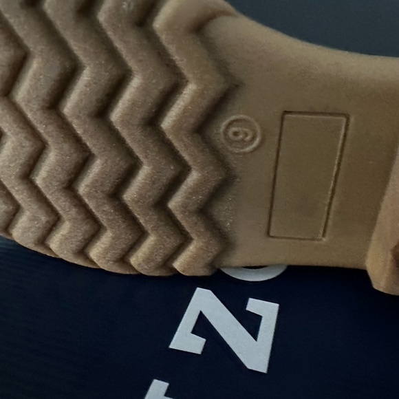 Izod winter Storm snow or rain boots sz 9M and 7M - Picture 4 of 9